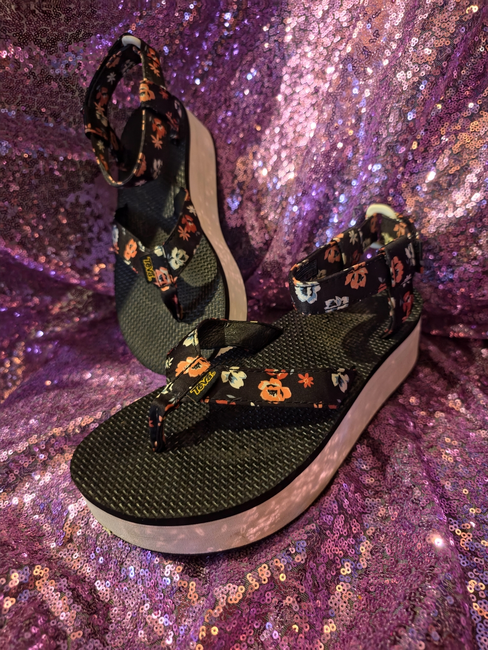 TEVA Floral Persimmon Platform Sandals Womens Sz7